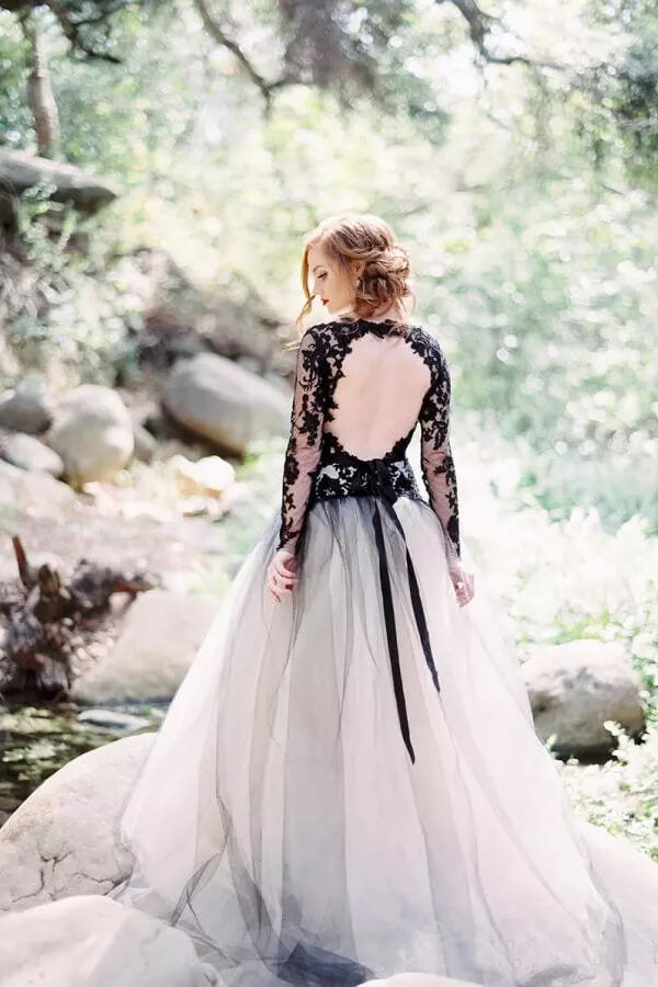 black and ivory wedding dress White Lace Nude Tulle A-line Nude Pink line with slit for a striking bridal look Bodice Black White Gothic Victorian Wedding