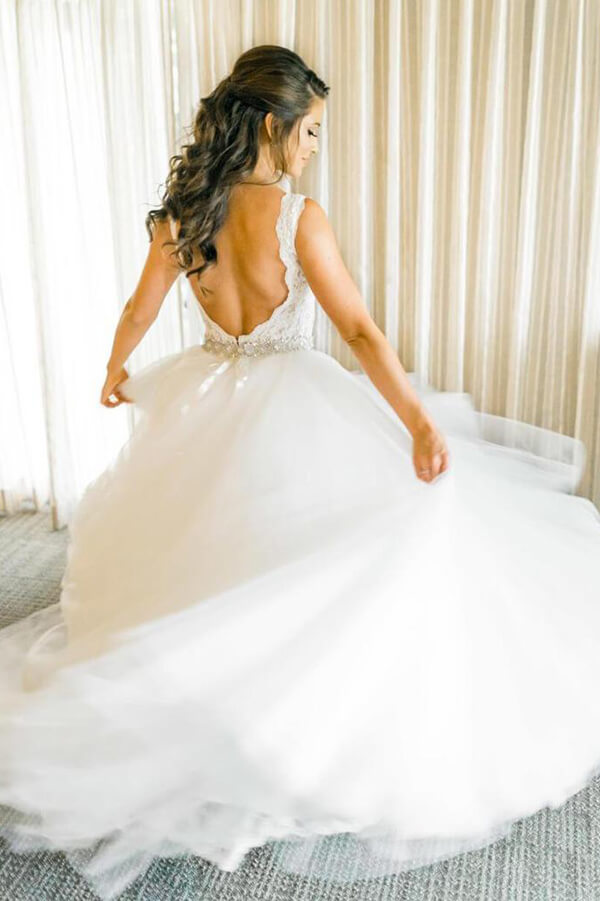 Ivory Tulle Ball Gown V Neck Rhinestone Wedding Dresses, Bridal Gown, MW549 | ivory wedding dress | bridal gowns | cheap lace wedding dress | tulle wedding dress | www.musebridals.com