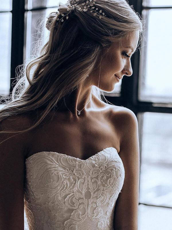 Lace A-line Sweetheart Strapless Wedding Dress, Sweep Train Bridal Dresses, MW546 | lace wedding dress | bridal gowns | a line wedding dresses | strapless wedding dress | www.musebridals.com