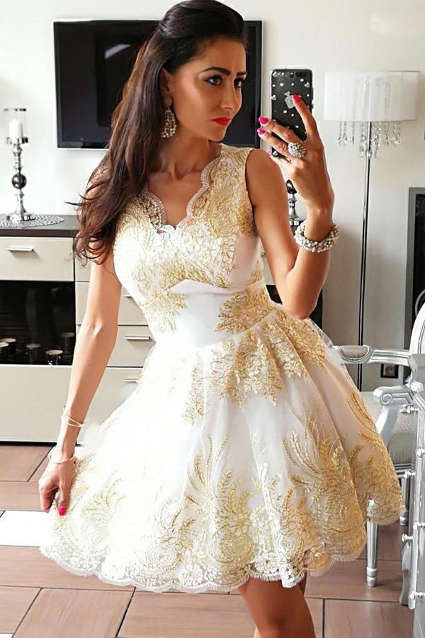 Tulle V-Neck A-Line Homecoming Dress Short Prom Dresses with Appliques, MH192