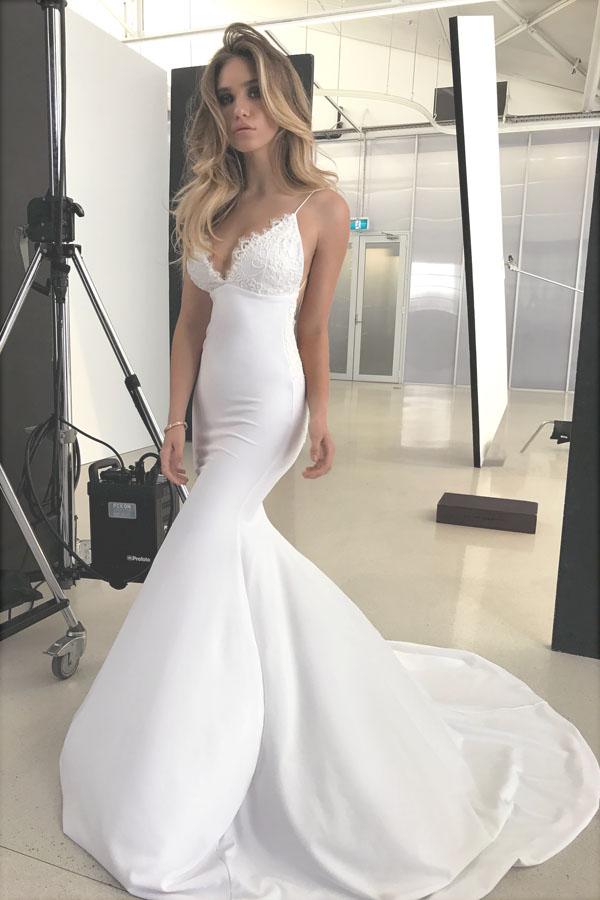 Elegant Backless Mermaid Lace V-neck Long Wedding Dresses with Appliques, MW135