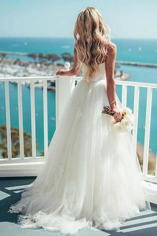 Gorgeous Tulle A-line Spaghetti Straps Wedding Dress With Lace Appliques, MW115