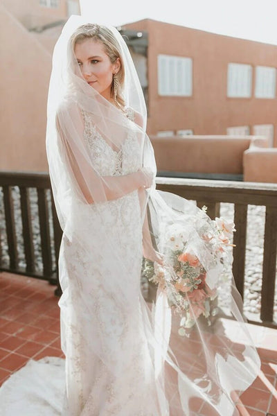 products/SheathBeadedV-neckBacklessLaceWeddingDresses_WeddingGowns_MW704_3.jpg