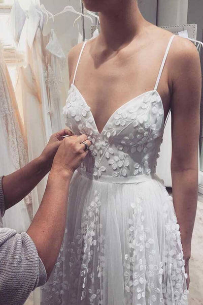 products/TulleA-lineLaceAppliquedSpaghettiStrapsWeddingDress_WeddingGown_MW726_2.jpg
