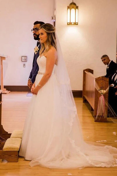 products/TulleA-lineSweetheartWeddingDressesWithRhinestone_BridalGowns_MW821_1.jpg