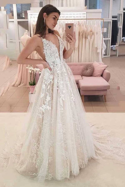 products/TulleA-lineV-neckWeddingDressesWithLaceAppliques_BridalGown_MW722_1.jpg