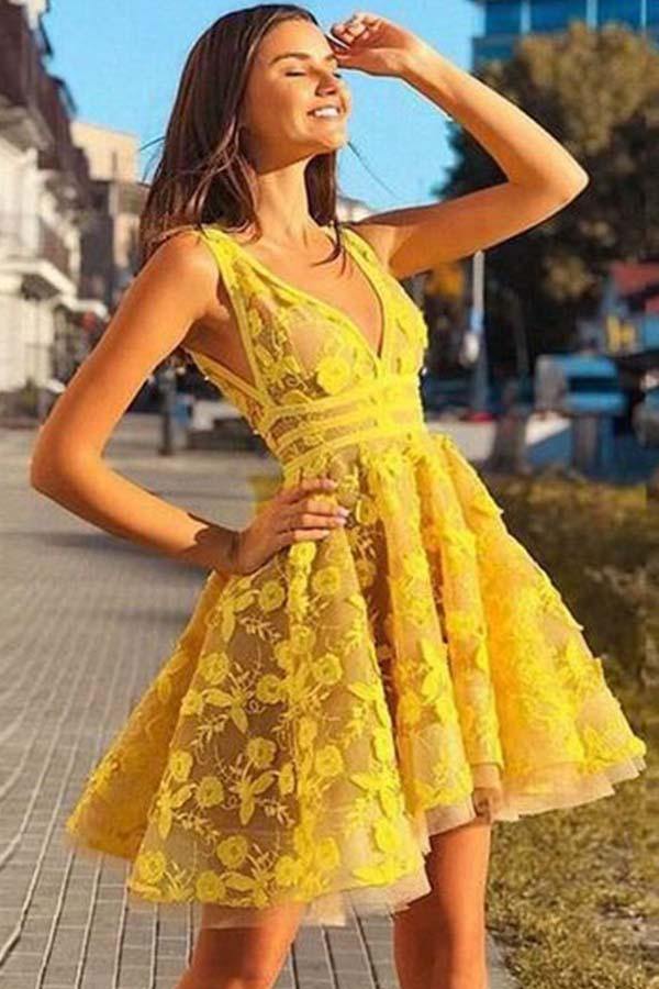 Yellow A-line V-neck Backless Short Homecoming Dresses With Lace Flowers, MH541 | graduation dresses | homecoming dresses short | short prom dress | www.musebridals.com